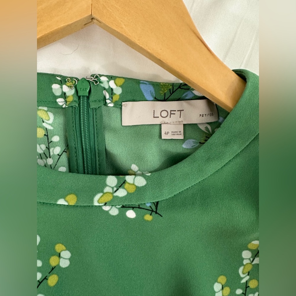 Loft green floral dress - Picture 4 of 4